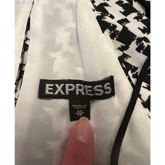 Express Houndstooth Spaghetti Strap‎ Tank Top - Picture 4 of 5